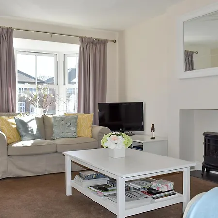 Bank Side Holiday home *